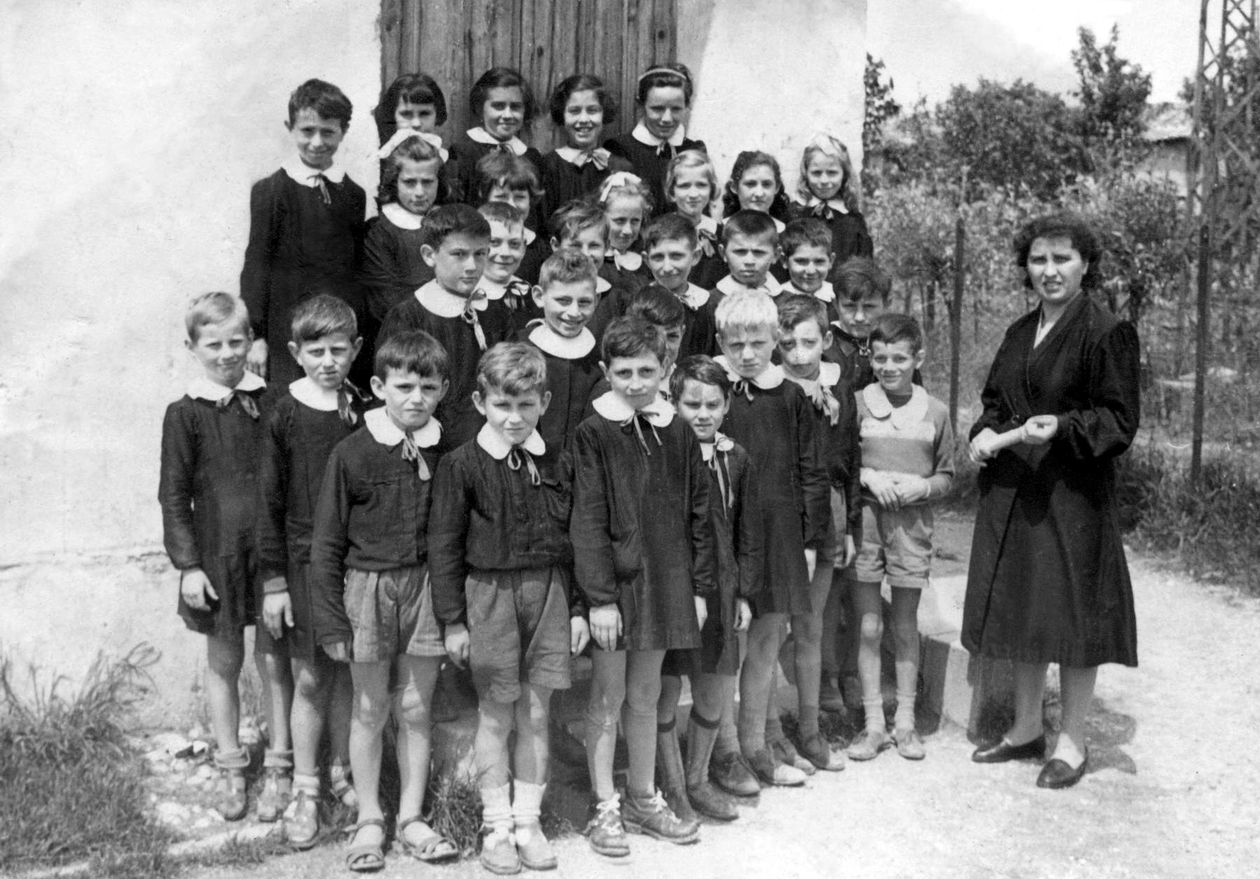 Ci sono: Innocente Giovanni, Garbuio Liliana, Innocente Dario, Gazzola Renzo, Bianchin Gino, Silvano Bernardi, Martinazzo Bruno, Ennio De Faveri, Gino Danieli, De Faveri Battista, Daniel Carlo, Salvio Poloniato, Bordin Antonio, Dal Din Guglielmo, Priarollo Ilario, Gabriella Danieli, Pellizzari Marisa, Pellizzari Ernesto, Danieli Clementina, Pellizzari Anna e altri.
