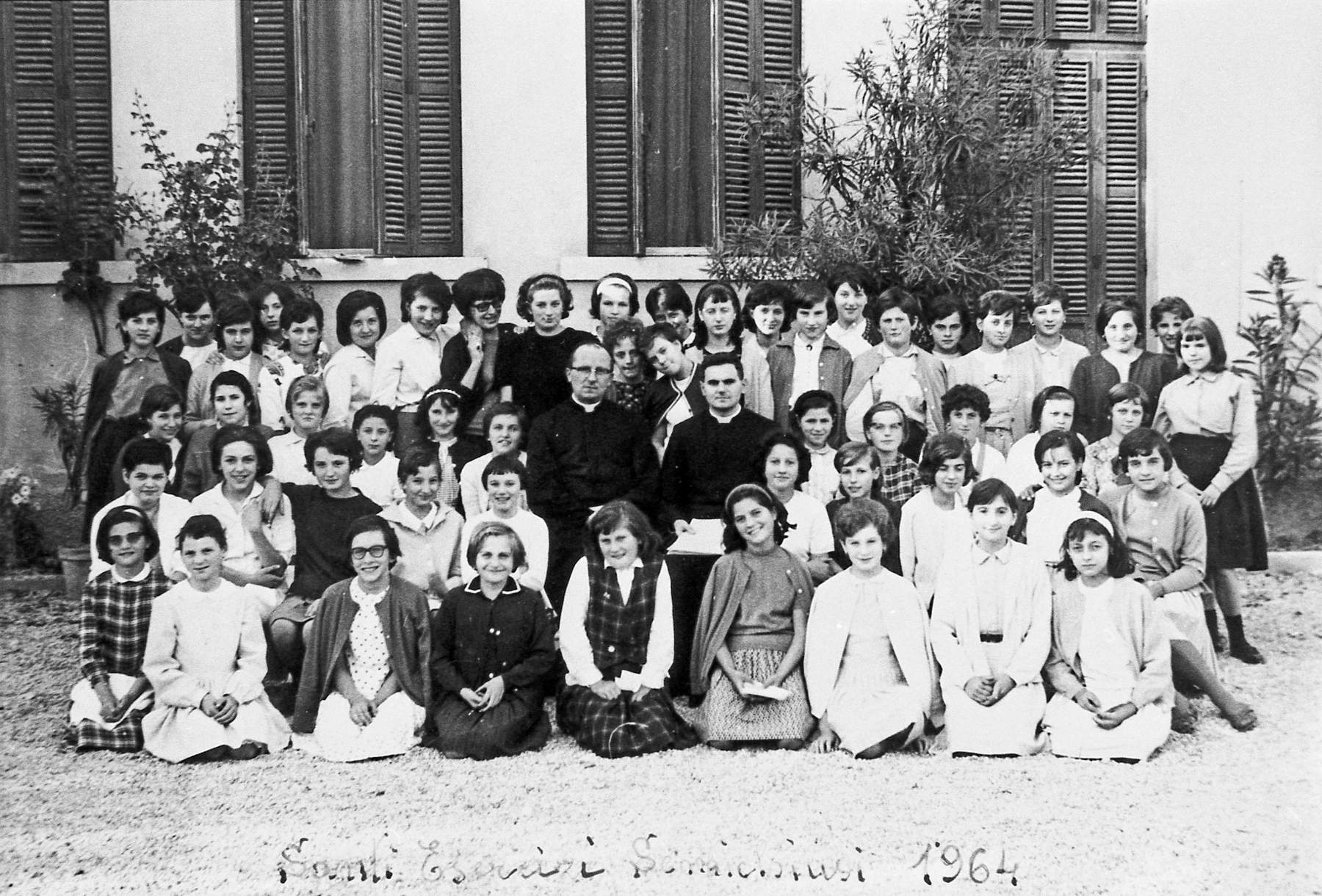 Elvira Bonora, Mara Garbuio, Ornella Bordin, Teresina Zanetti, Rossella Pozzobon, Delfina Gallina, Valeriana Precoma, Spadetto ?, Zandon Maria Teresa, Maria Pia Sartor, Piccoli ?.