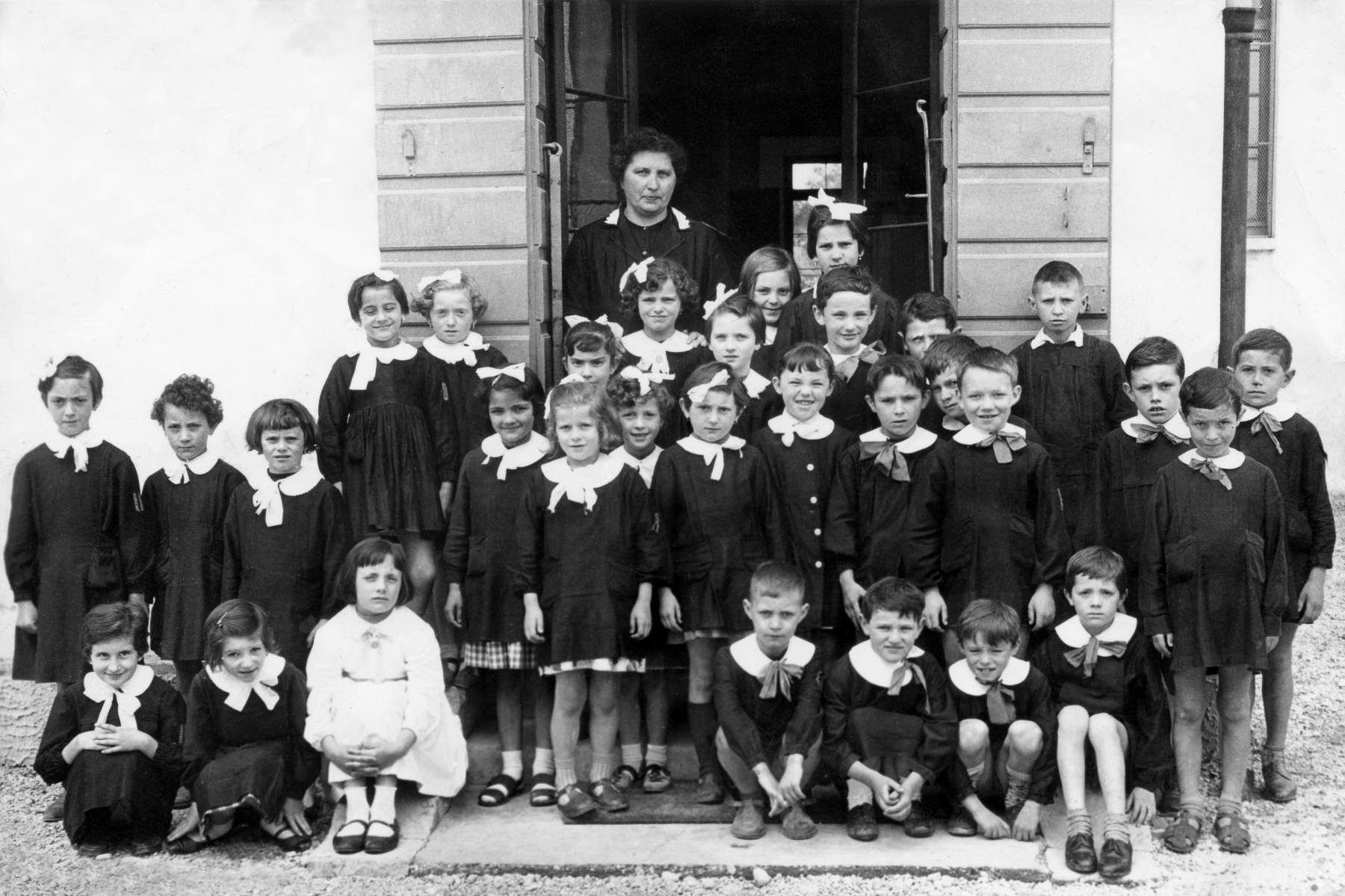 Stecca Franca, Zorzetto MariaLuisa, Bonora Mariuccia, Giacon Ilda, De Faveri Elda o Angelina, Forcellini Francesca, Precoma Valeria, Cazzaroli Nadine, Garbuio Silvana, Poloniato Linda, Dal Din Rossanna, Gallina Luigina, Dametto Franca, Poloniato Teresina, Merotto Franco, Pellizzari ?, Garbuio Marzio, Agostinetto Luigi, Parolin Lorenzo, Bresolin Dario, Gazzola Rino, Priarollo Franco, Tellini Alberto, Basso Danilo, Daniel Fabio, Bonsembiante Claudio, Daniel Roberto.